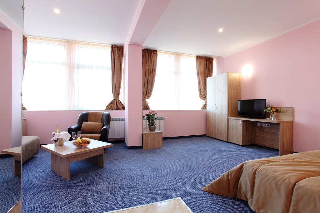 Teodora Palace Hotel Русе Номер фото