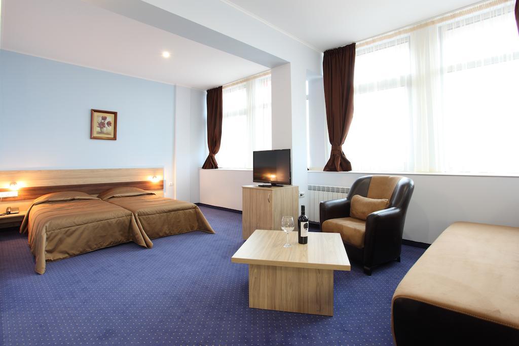 Teodora Palace Hotel Русе Номер фото